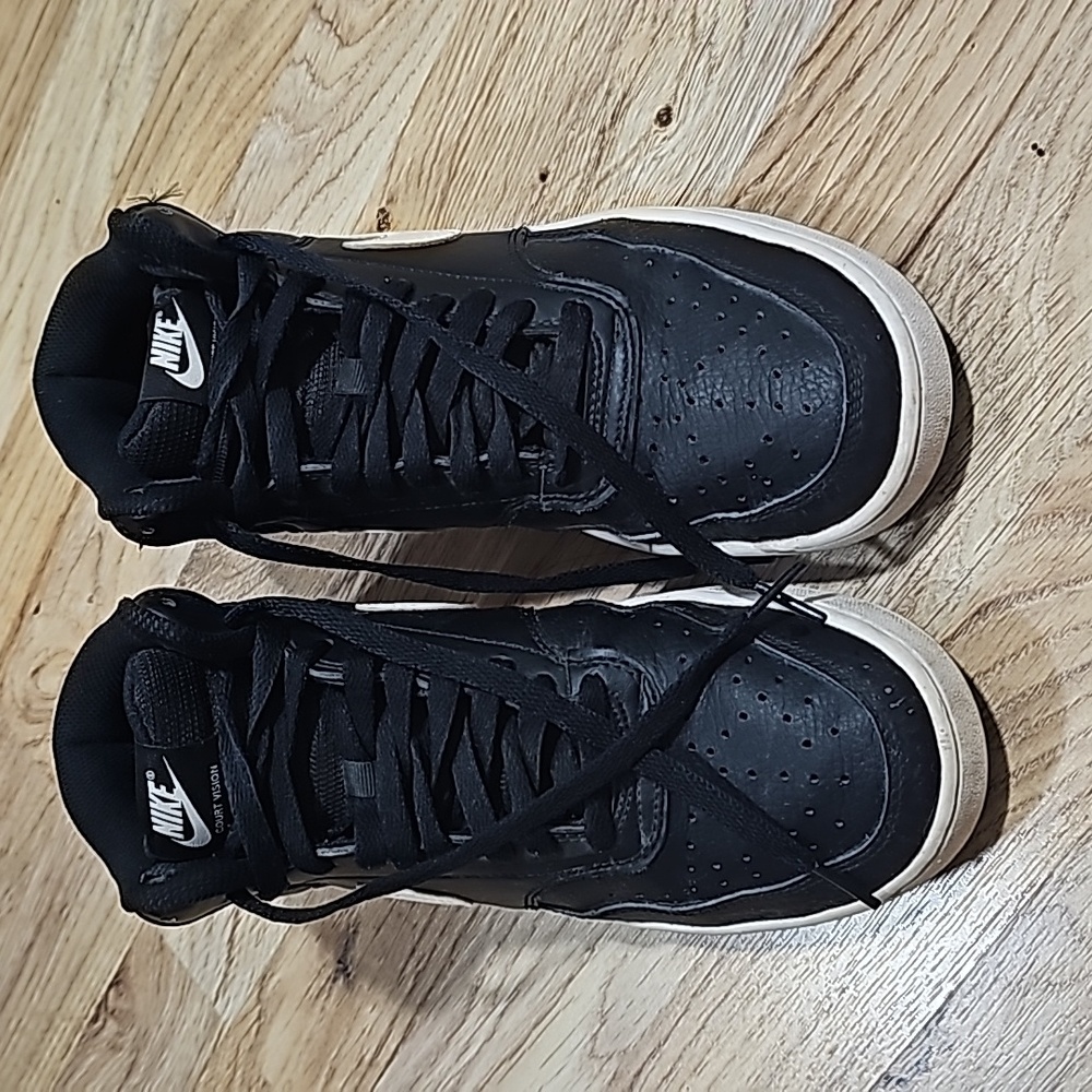 Women's Nike Court Vision Mid, size 8.5